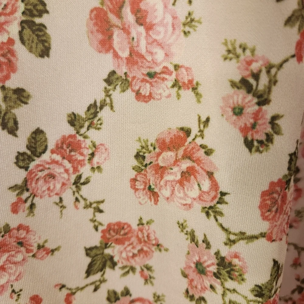 ELIE by Elie Tahari Sweater Size Medium - Picture 6 of 6